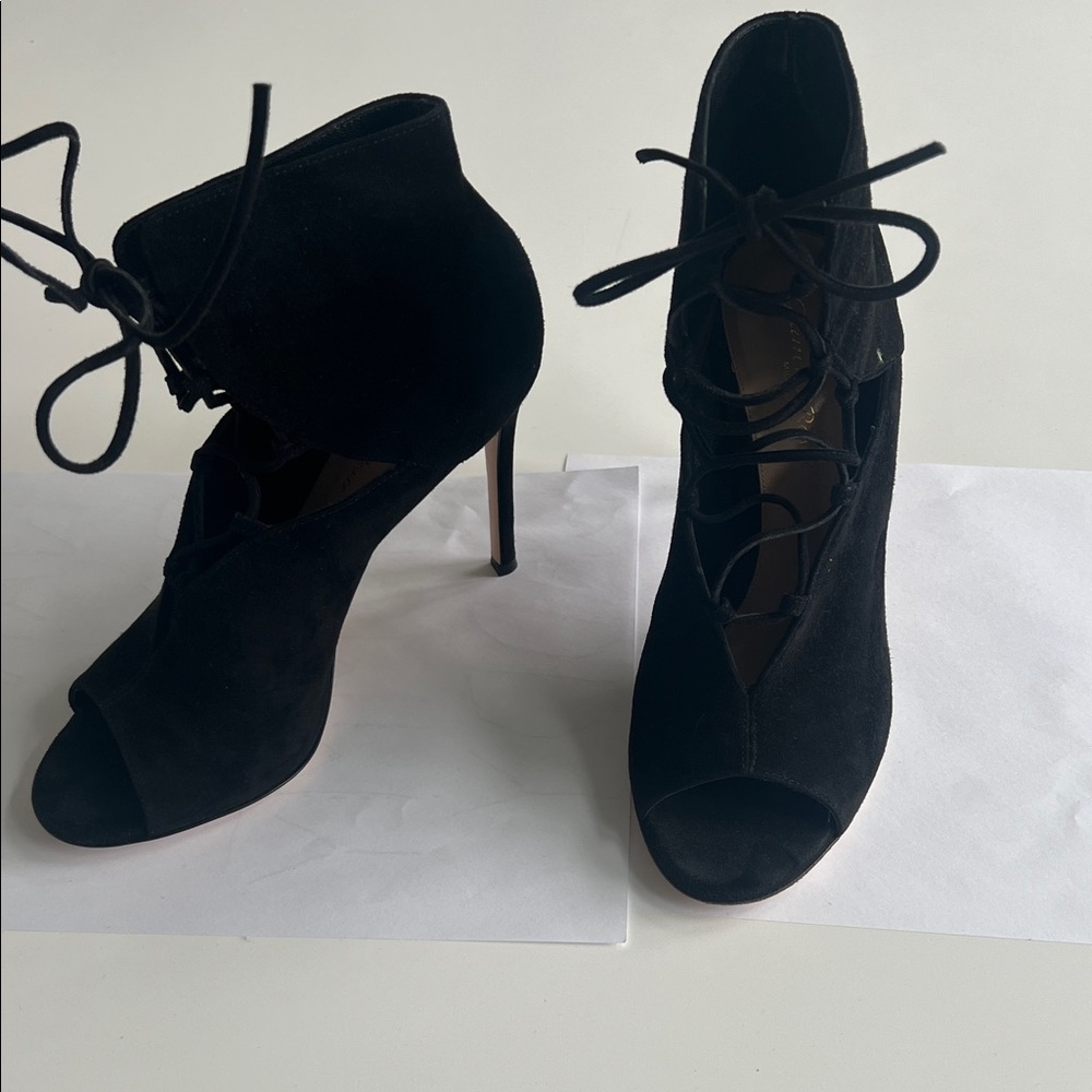 Authentic Gianvito Rossi Julia black suede cutout lace-up 105mm booties